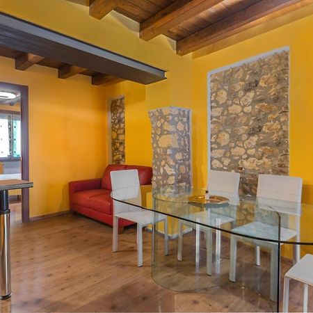 Stylish 2 Bedroom With Balcony Верона Экстерьер фото